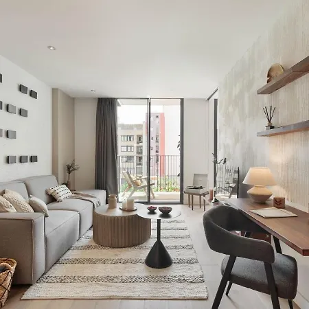 Lys - 2 Bedrooms And Pool In Eixample Esquerra Barcelona
