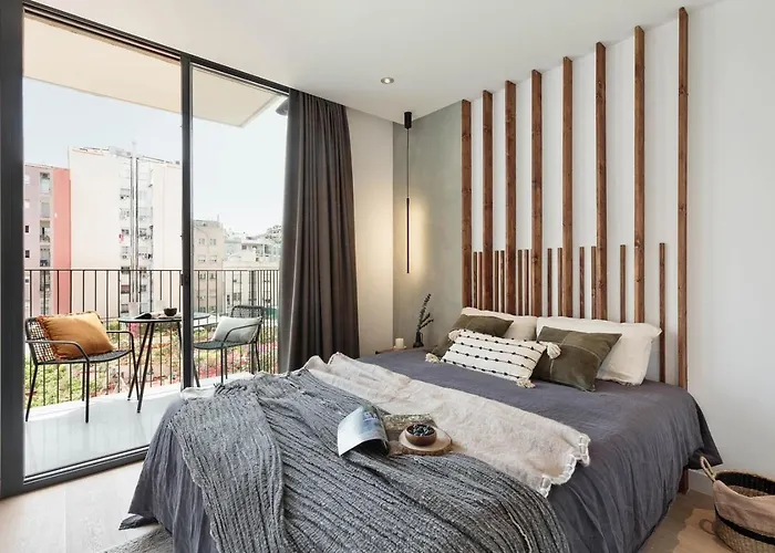 Lys - 2 Bedrooms And Pool In Eixample Esquerra * ברצלונה